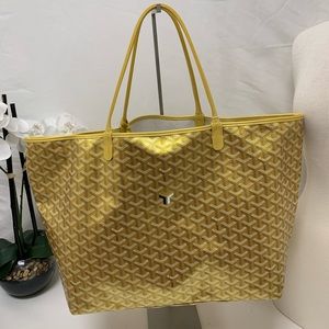Goyard Saint Louis Tote Precious Metals Coated Canvas GM in Gold Metallic